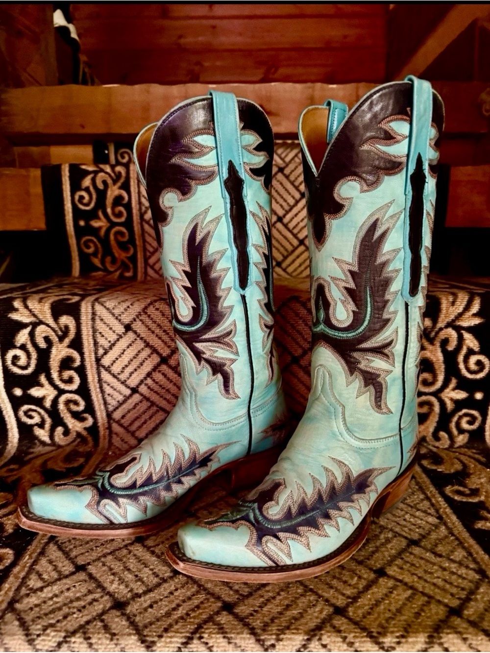 LUCCHESE DESTROYED GOAT LEATHER EAGLE STITCHED TURQUOISE COWBOY BOOTS, size 6 - Picture 2 of 6